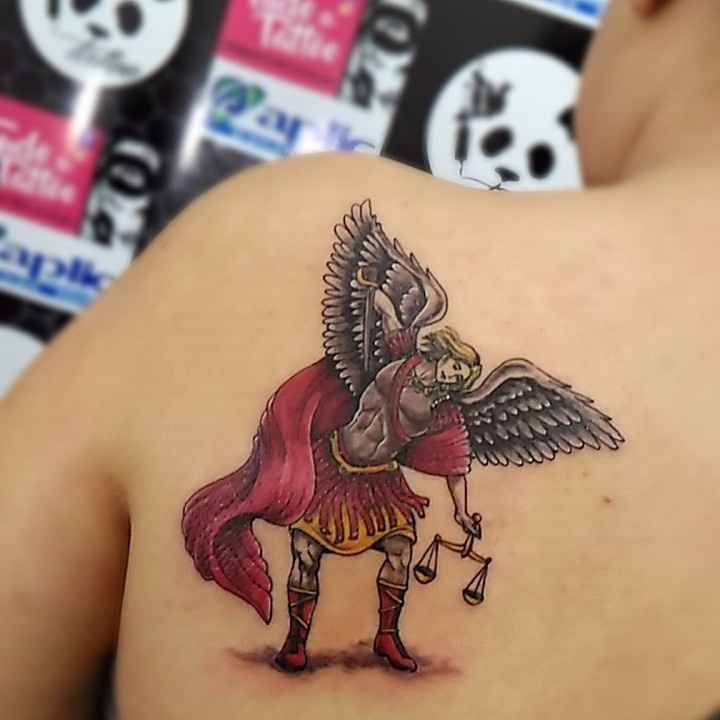 Minha tatuagem de São Miguel Arcanjo 