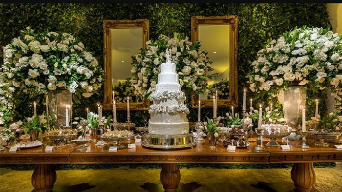 Decoração com flores brancas: quem fez/vai fazer? - 1