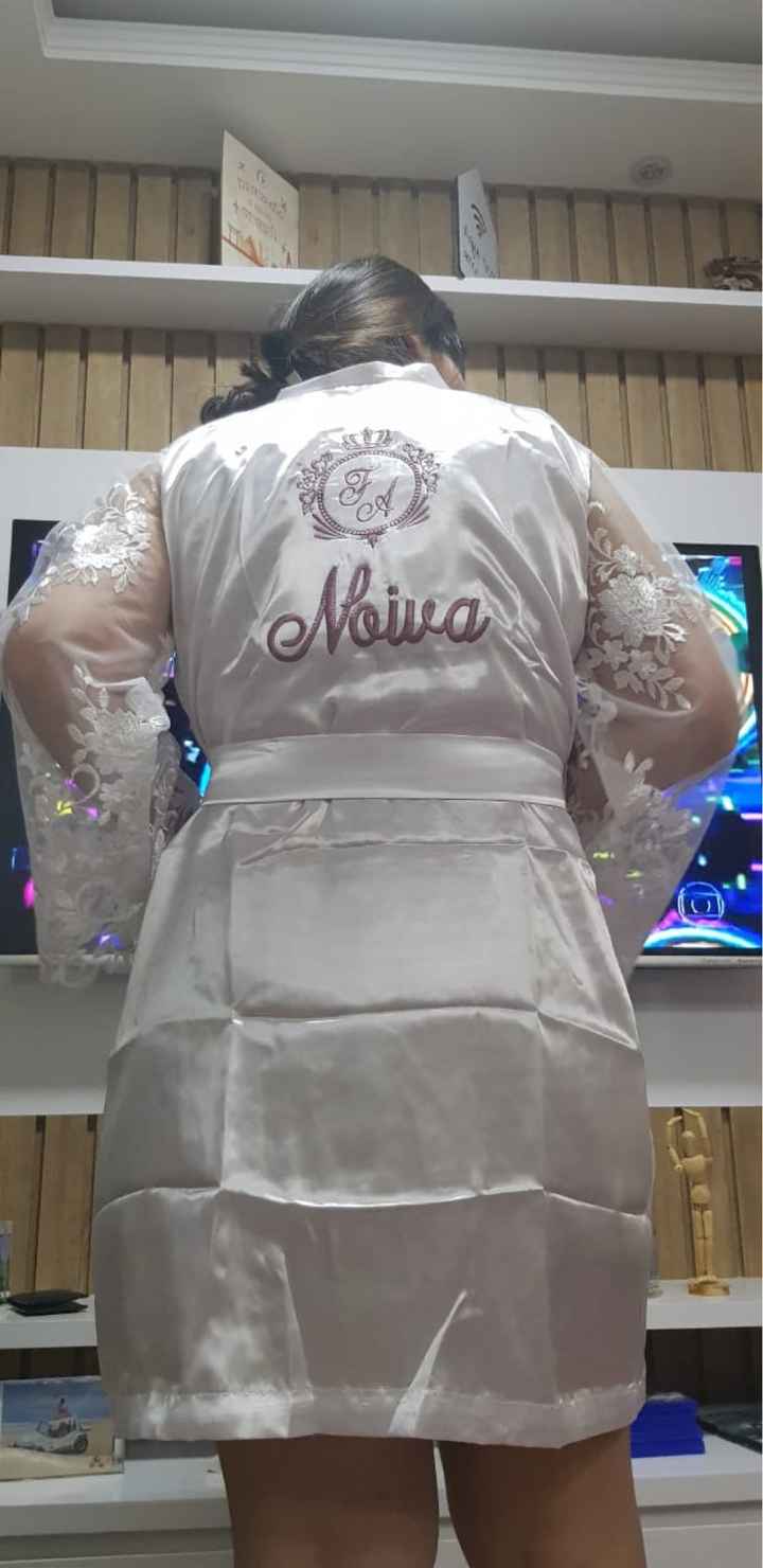 Robe - 1