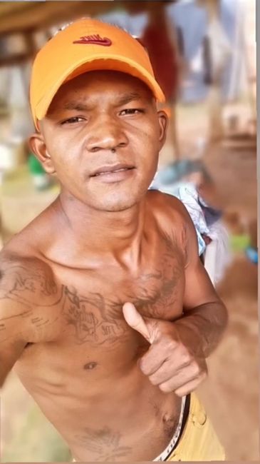 Afim de uma namorada alguém? - 1
