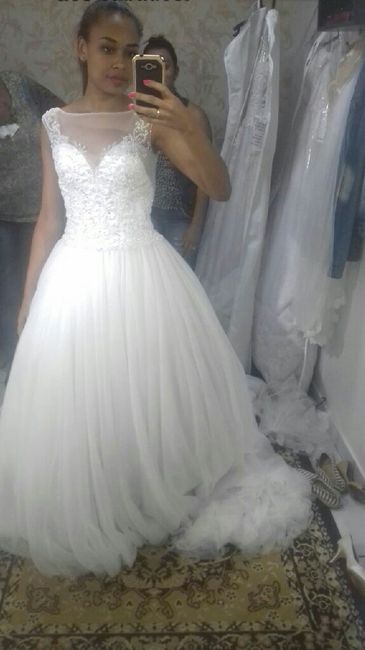 Valor do vestido de noiva? 1