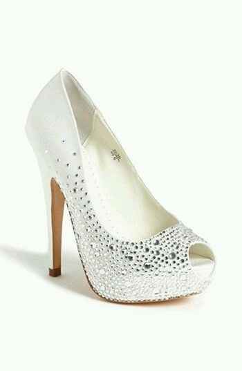 Sapatos do dia c. branco ou colorido? - 4