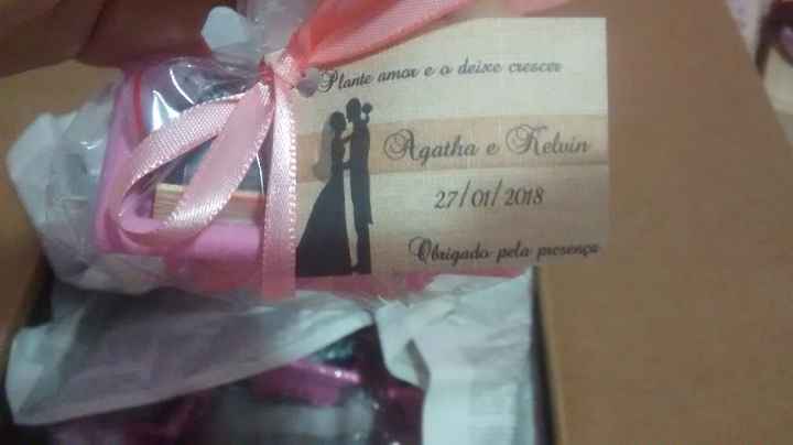 Tag "Plante e deixe o amor crescer"
