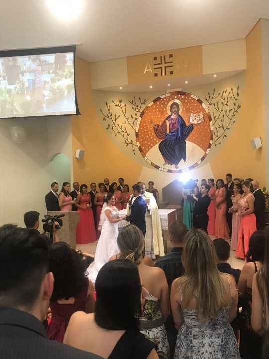 detalhe padrinhos e no telão da igreja nossa foto