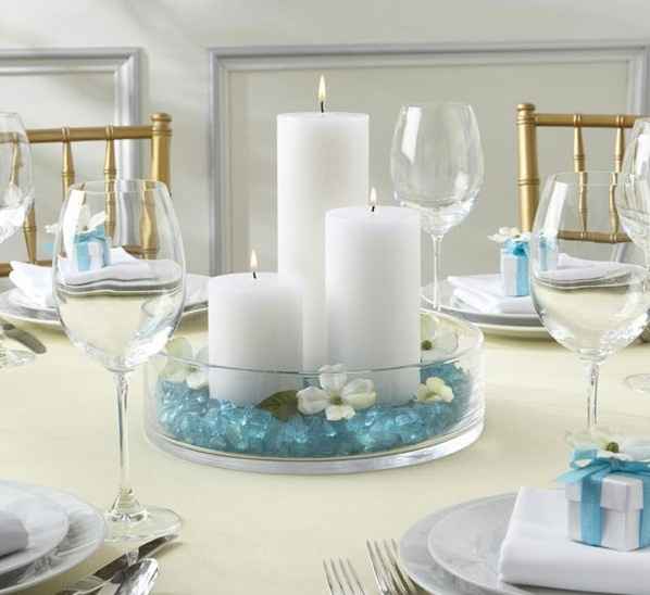 Arranjo de mesa com velas