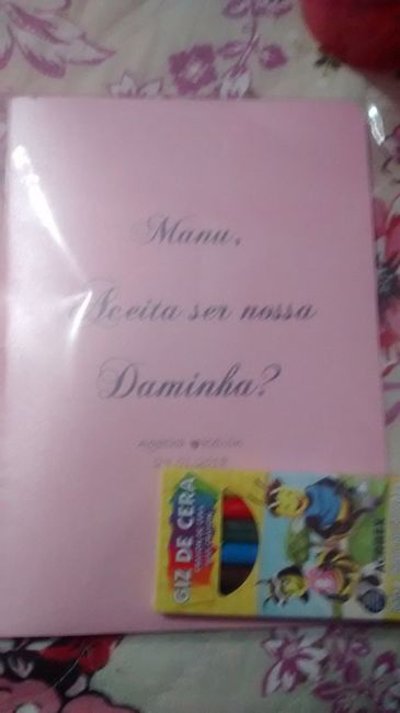 Livrinho personalizado com a nossa história para colorir