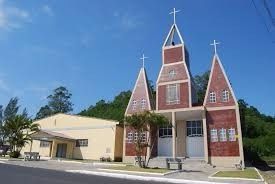 B. Maior igreja do meu bairro
