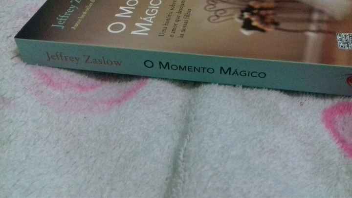 Livro sobre casamento - comprinha! - 1