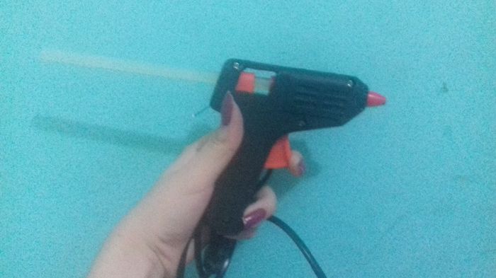 Tive que usar, pq para segurar bem as pérolas!