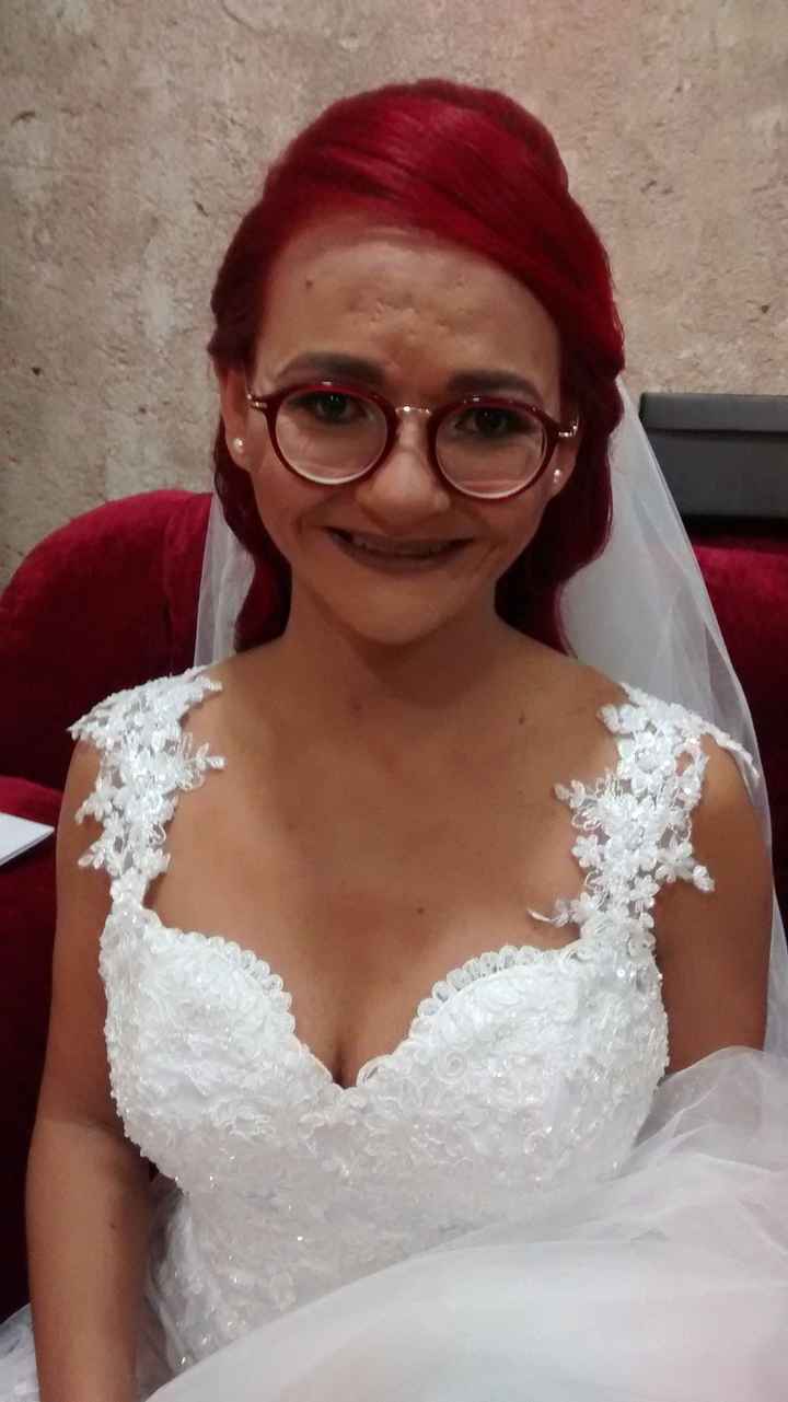 Noiva de óculos