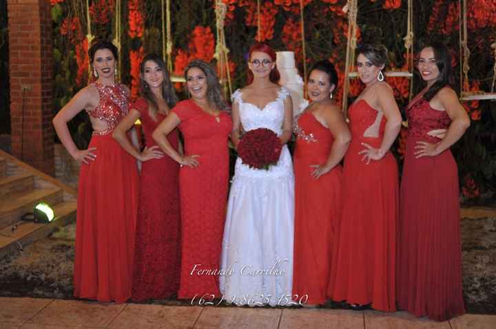 Madrinhas de vermelho