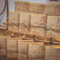 Poste AQUI uma foto da lembrancinha que vão dar para as pessoas convidadas🎁👇 - 1