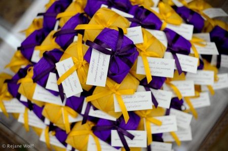 DECORAÇÃO ROXO COM AMARELO