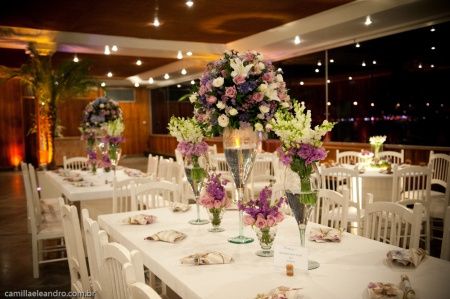 DECORAÇÃO ROXO COM AMARELO