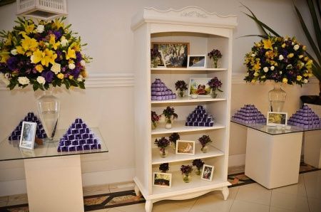 DECORAÇÃO ROXO COM AMARELO