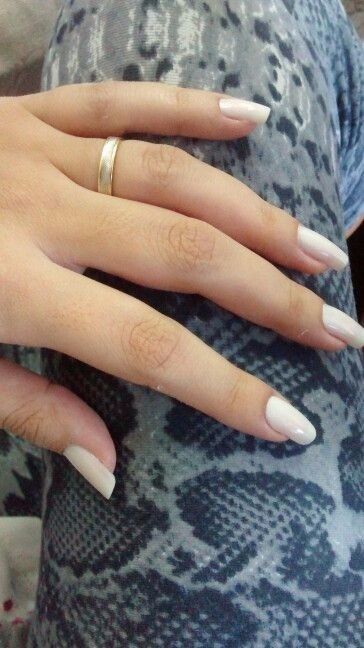 Esmalte Discreto e lindo!!!