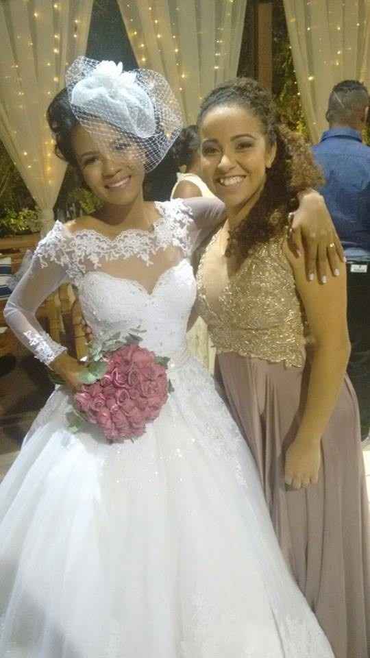 Madrinha, prima e melhor amiga (a que cantou junto com minha irmã)