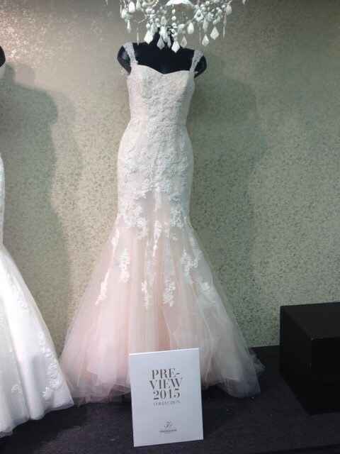 Meninas alguém aqui ja compro vestido no ali expres - 1