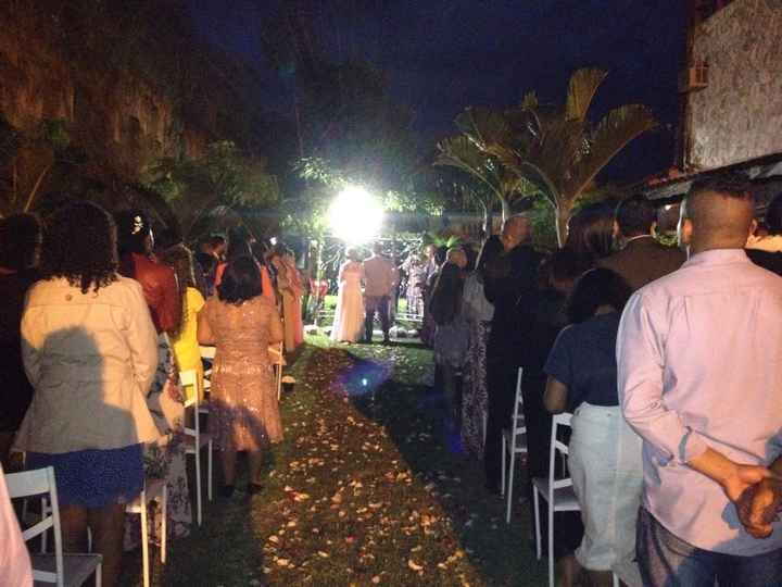 Alguém vai casar um pouco longe de casa? - 1