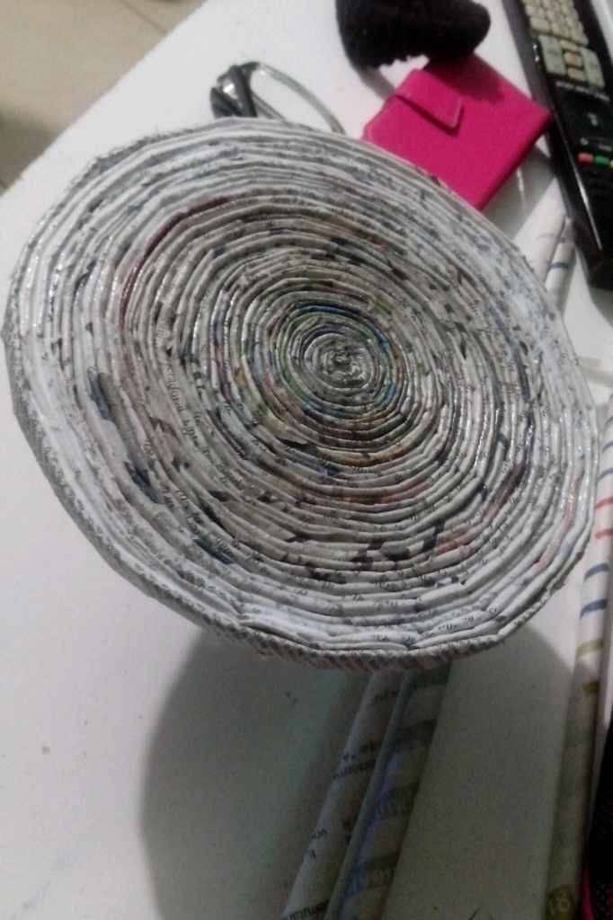 Diy com jornal. idéias rústicas - 1