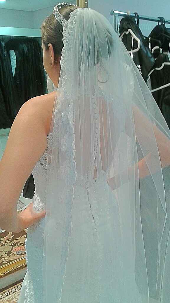 Provando o vestido de noiva. - 1