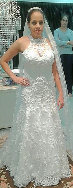 Provando o vestido de noiva. - 2