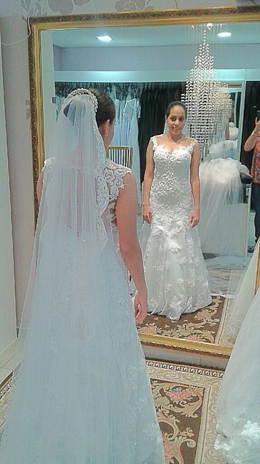 Provando o vestido de noiva. - 4