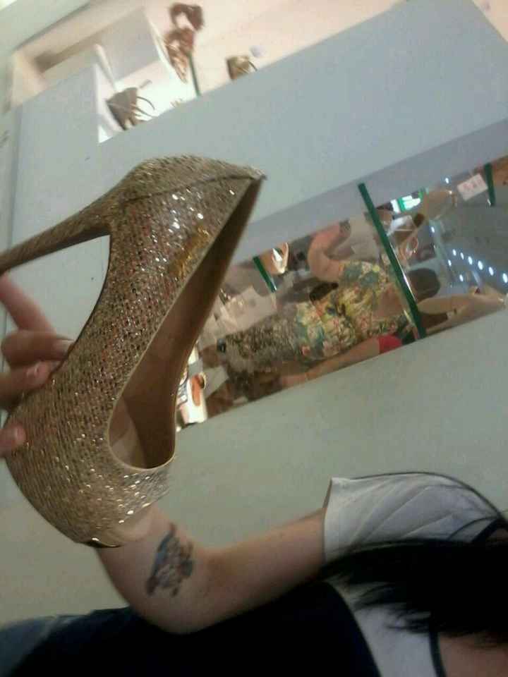 Sapatos - 1