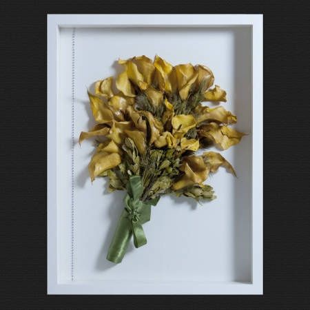 Buquê de flores naturais emoldurado