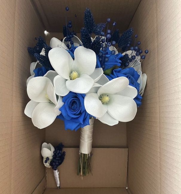 O buquê é azulzinho 💙 11