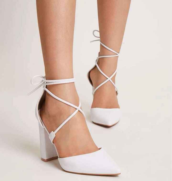 Onde compraram seus sapatos de noiva? - 2