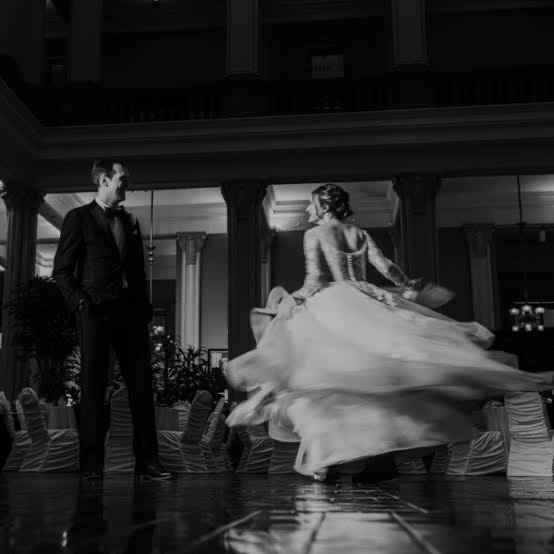 Qual foto você sonha em tirar estando vestida de noiva? 📷👰 - 1