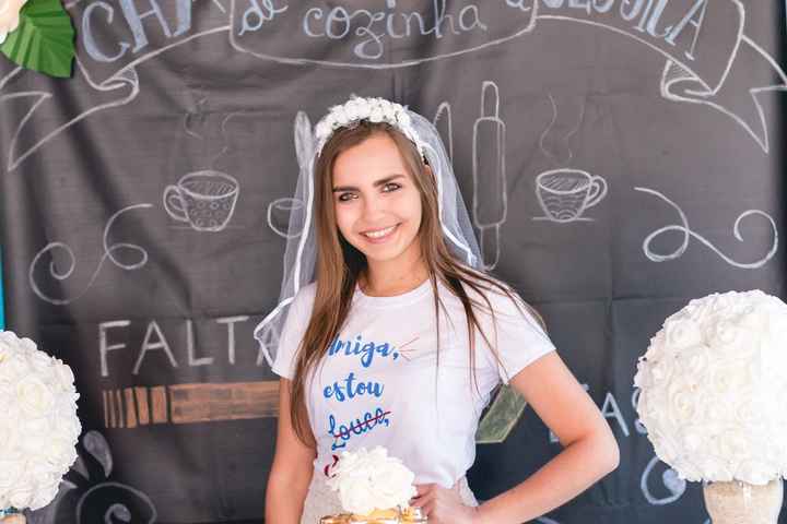 Minha amiga fez um véu todo lindo !