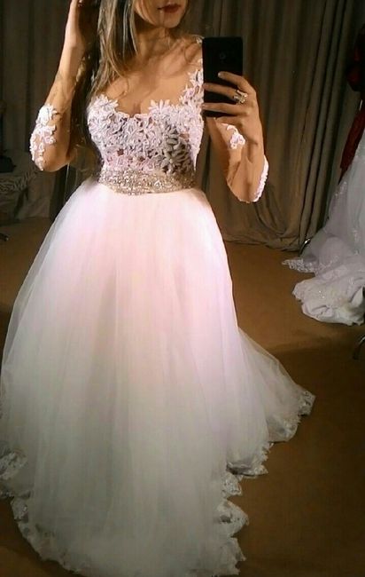 Help aqui no meu vestido - 3