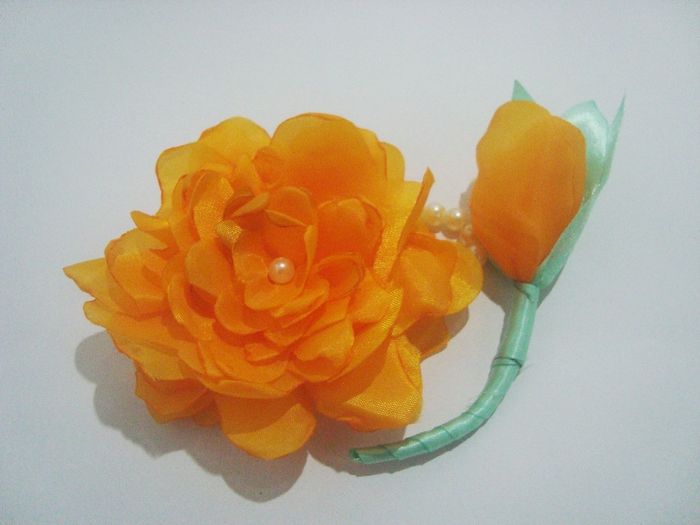 Lapela e corsage
