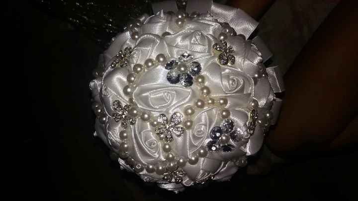 Buquê de broches - 1