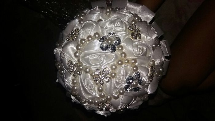 Buquê de broches - 1