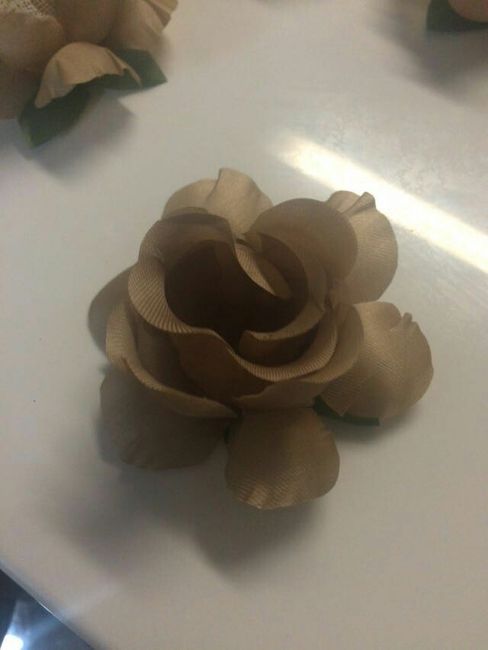 Olha noivinhas,minhas forminhas para os doces,eu mesma que estou fazendo o que vcs acham? - 5