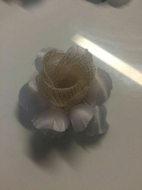 Olha noivinhas,minhas forminhas para os doces,eu mesma que estou fazendo o que vcs acham? - 10
