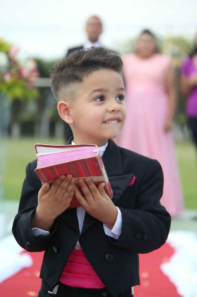  Meu casamento 👰 entrada Pastora e pajem com a bíblia💕 - 5