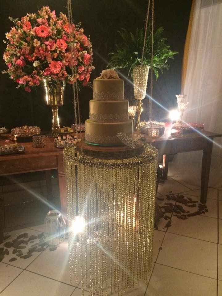 BOLO DE CASAMENTO PENDURADO