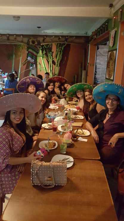Meninaaas