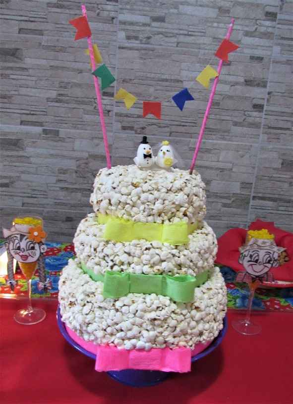 O bolo de pipoca lindooo 