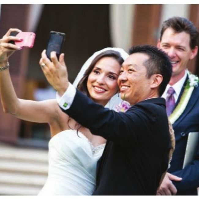 Celular em casamento: Proibir ou liberar? 3
