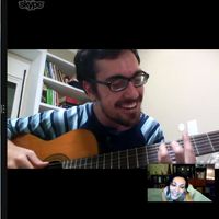 Serenata pelo Skype