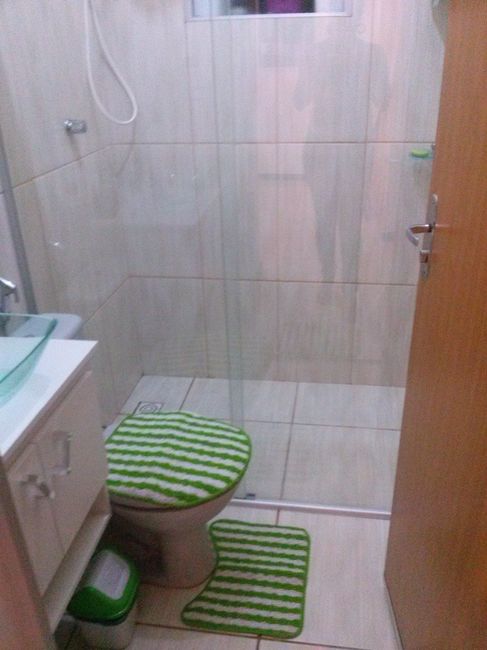 BANHEIRO COM BOX 
