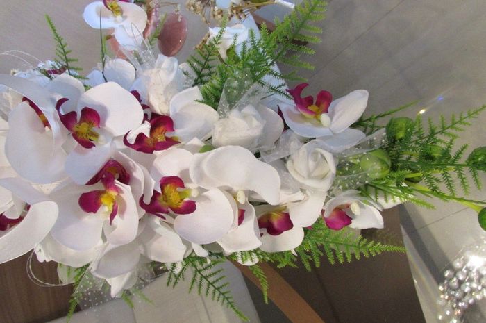 orquidea/lírio e rosa