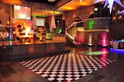 Salão Veneza - pista, palco e bar