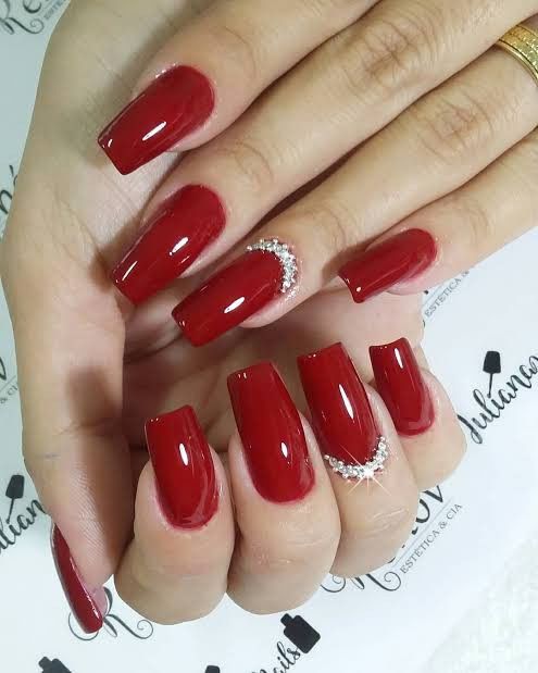 Unhas vermelhas pro casamento 🥰❓ 4