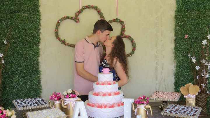 Não pode faltar o beijinhoo, sim, ele é alto